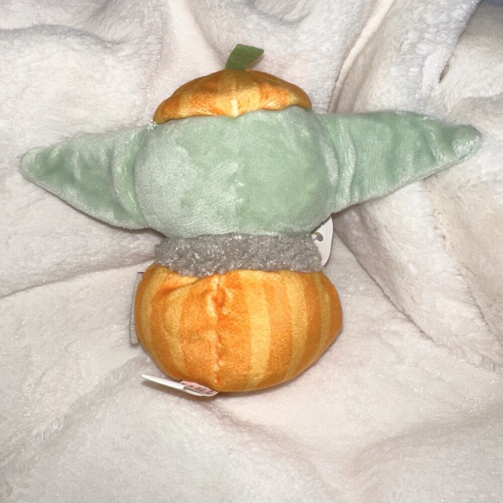 Grogu The Mandalorian Mini Plush Jack-O’-Lantern Hallmark Itty Bittys Halloween - Picture 5 of 6